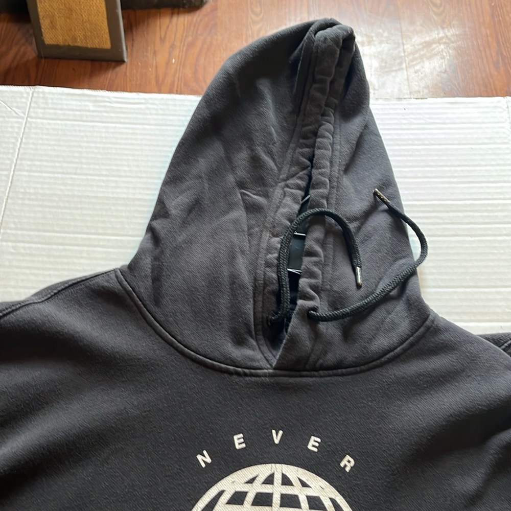 The North Face-XXL-Black- Hoodie-never stop exploring logo-hooded sweatshirt. - Picture 9 of 16